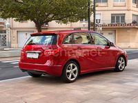 Usado Mercedes B180 109 CV (80 kW) 2013 Rojo Monovolumen