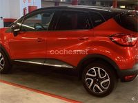 Usado Renault Captur XMOD 120 CV (88 kW) 2016 Rojo SUV