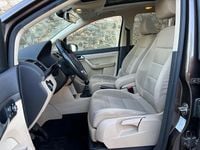 Usado VW Touran Advance 140 CV (102 kW) 2012 Marrón Monovolumen