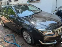 Usado Opel Insignia Excellence 163 CV (119 kW) 2014 Negro Familiar