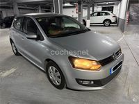 Usado VW Polo Advance 70 CV (51 kW) 2011 Gris / plata Utilitario