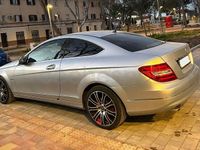 Usado Mercedes C180 156 CV (114 kW) 2012 Gris / plata Coupe