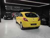 Usado Opel Corsa 95 CV (69 kW) 2011 Amarillo Utilitario