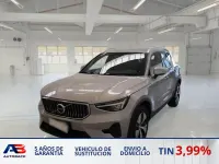Usado Volvo XC40 Plus 262 CV (192 kW) 2023 Gris / plata SUV