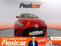 Usado Toyota Yaris Style 116 CV (85 kW) 2023 Rojo Utilitario