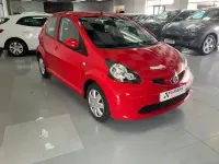 Używany Toyota Aygo 68 KM (50 kW) 2006 Czerwony Hatchback
