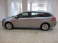 Usado Peugeot 308 SW Active 130 CV (95 kW) 2021 Gris / plata Familiar