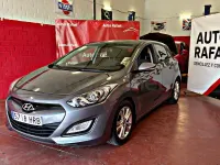 Usado Hyundai i30 110 CV (80 kW) 2013 Gris / plata Berlina