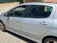 Usado Peugeot 308 SW Sport 150 CV (110 kW) 2008 Plateado Familiar
