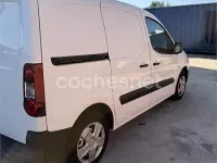 Usado Peugeot Partner Tepee 75 CV (55 kW) 2016 Blanco Monovolumen