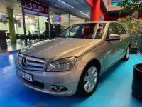Usado Mercedes C180 Classic 156 CV (114 kW) 2009 Gris Berlina