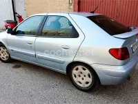 Usado Citroën Xsara 110 CV (80 kW) 2002 Gris / plata Berlina