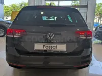 Usado VW Passat Executive 150 CV (110 kW) 2022 Gris / plata Familiar