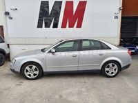 Usado Audi A4 115 CV (84 kW) 2001 Gris / plata Familiar
