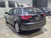 Usado Audi A3 Sportback Ambition 140 CV (102 kW) 2010 Negro Utilitario