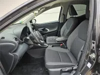 Usado Toyota Yaris Hybrid Active 116 CV (85 kW) 2021 Gris / plata Berlina