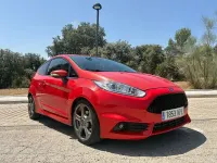 Usado Ford Fiesta ST 182 CV (133 kW) 2013 Rojo Berlina