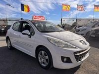Usado Peugeot 207 Active 75 CV (55 kW) 2011 Blanco Berlina