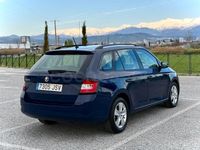 Usado Skoda Fabia Style 90 CV (66 kW) 2016 Azul Familiar
