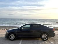 Usado VW Passat Advance 120 CV (88 kW) 2016 Azul Berlina