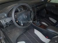 Usado Mercedes C220 Elegance 143 CV (105 kW) 2002 Azul Berlina