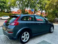Usado Volvo C30 Momentum 109 CV (80 kW) 2010 Gris / plata Utilitario