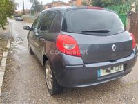 Usado Renault Clio III Collection 75 CV (55 kW) 2012 Gris / plata Berlina