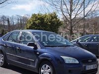 Usado Ford Focus Trend 100 CV (73 kW) 2005 Azul Berlina