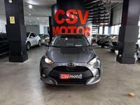 Usado Mazda 2 Center-Line 116 HP (85 kW) 2023 Cinzento Sedan