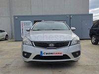 Usado Kia Ceed Plus 90 CV (66 kW) 2012 Beige Utilitario