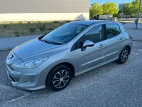 Usado Peugeot 308 120 CV (88 kW) 2008 Gris / plata Berlina