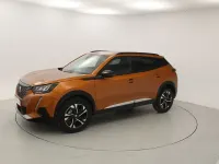 Usado Peugeot 2008 Allure 101 CV (74 kW) 2023 Naranja SUV