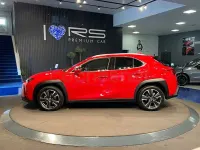 Usado Lexus UX Executive Line 184 CV (135 kW) 2023 Rojo SUV