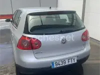 Usado VW Golf V 105 CV (77 kW) 2007 Gris / plata Berlina