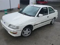 Usado Ford Escort RS 150 CV (110 kW) 1992 Blanco Berlina