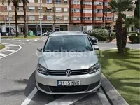 Usado VW Touran Advance 105 CV (77 kW) 2011 Gris / plata Monovolumen