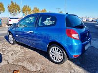 Usado Renault Clio II 100 CV (73 kW) 2009 Azul Berlina