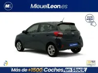 Usado Hyundai i10 67 CV (49 kW) 2023 Gris Utilitario