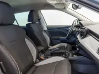 Usado Skoda Kamiq Selection 115 CV (84 kW) 2025 Gris plata SUV