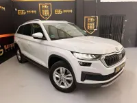 Usado Skoda Kodiaq Ambition 150 CV (110 kW) 2022 Blanco SUV