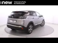 Usado Peugeot 3008 Allure 131 CV (96 kW) 2021 Gris SUV