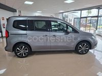 Usado Mercedes T180 116 CV (85 kW) 2023 Gris / plata Monovolumen