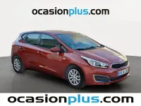 Usado Kia Ceed 100 CV (73 kW) 2016 Rojo Utilitario