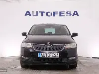 Usado Skoda Rapid 116 CV (85 kW) 2017 Negro Utilitario