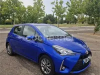 Usado Toyota Yaris Active 111 CV (81 kW) 2018 Azul Berlina