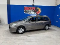Usado Peugeot 307 110 CV (80 kW) 2006 Gris / plata Familiar
