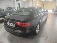 Usado Audi A4 120 CV (88 kW) 2013 Gris / plata Berlina
