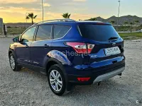 Usado Ford Kuga Titanium 150 CV (110 kW) 2018 Azul SUV