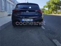 Usado Opel Astra Selective 125 CV (91 kW) 2018 Negro Berlina
