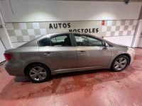 Usado Toyota Avensis Comfort 124 CV (91 kW) 2015 Beige Berlina